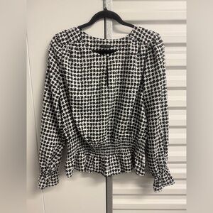 Ann Taylor Black and White Patterned Blouse